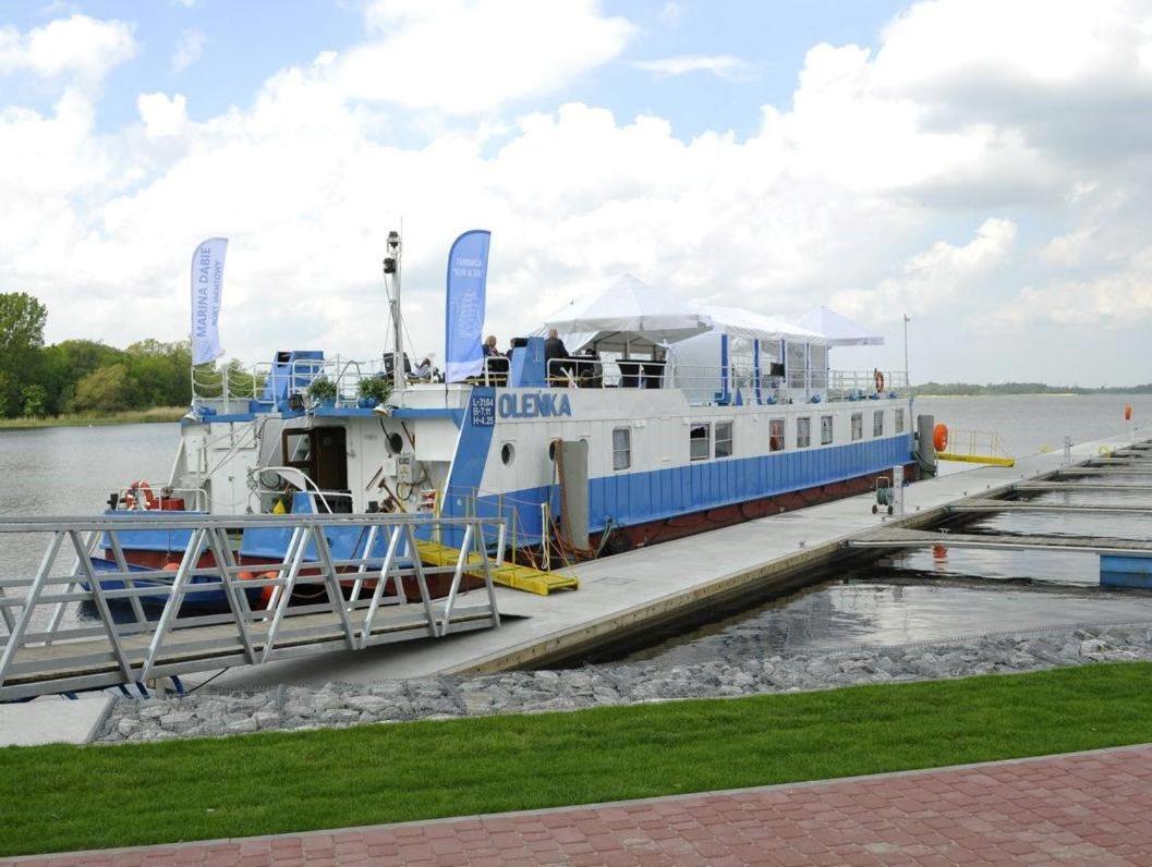 Hostel Marina Szczecin Dąbie - kajuty na statku Szczecin